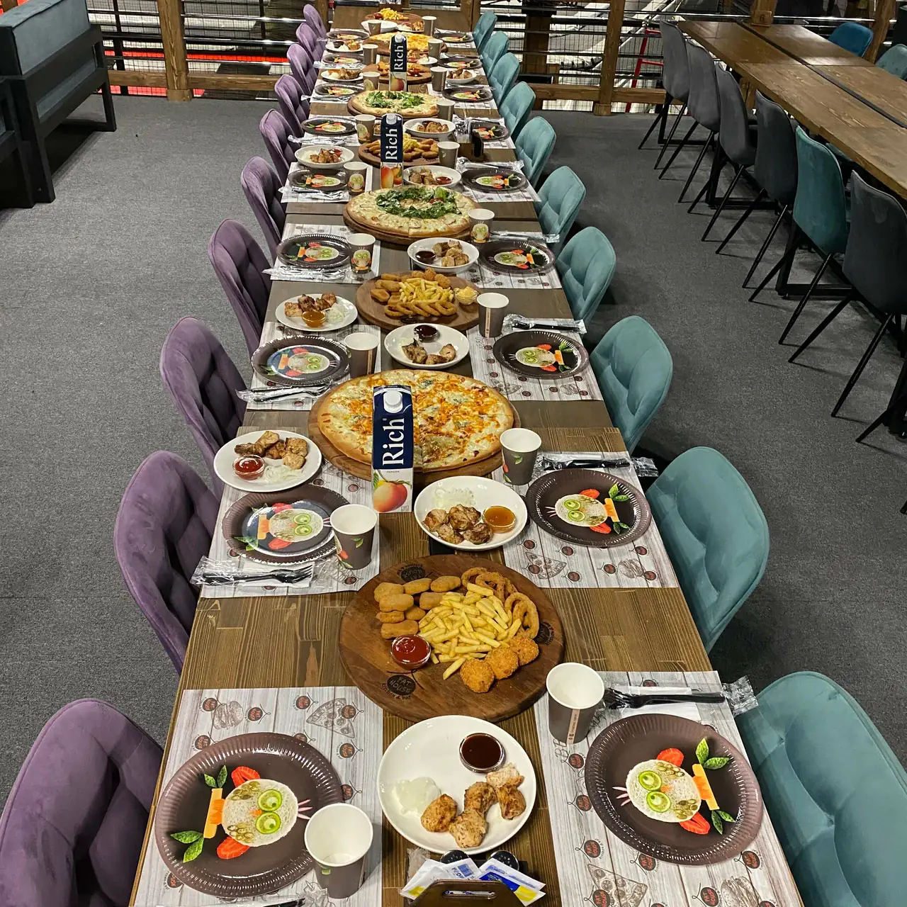 Банкет в зале